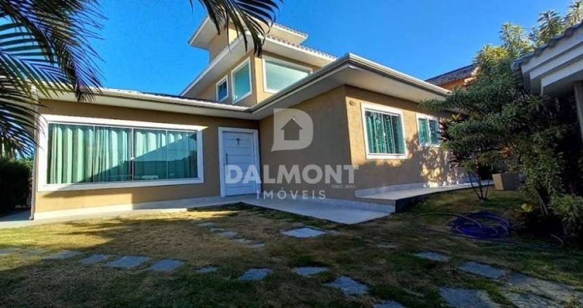 Caravelas - Búzios - Magnifica casa duplex, em terreno de 450 M², em condomínio