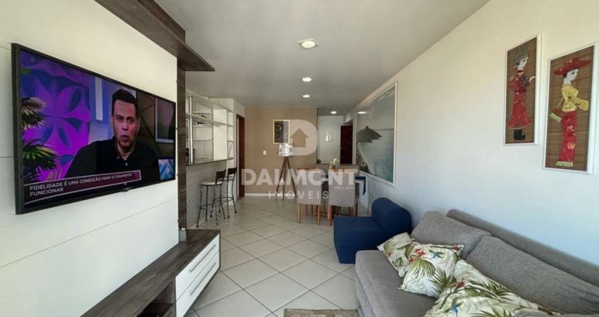 Oportunidade na Prainha - Apartamento com dois quartos, uma suíte - Mobiliado a Poucos da Praia