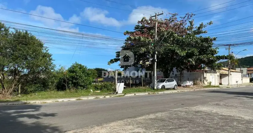 Ogiva - Cabo Frio/RJ - Terreno plano na principal av da Ogiva/Peró - 877m²