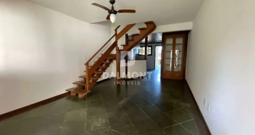 Ogiva - cabo frio - casa duplex em condomínio na beira do canal