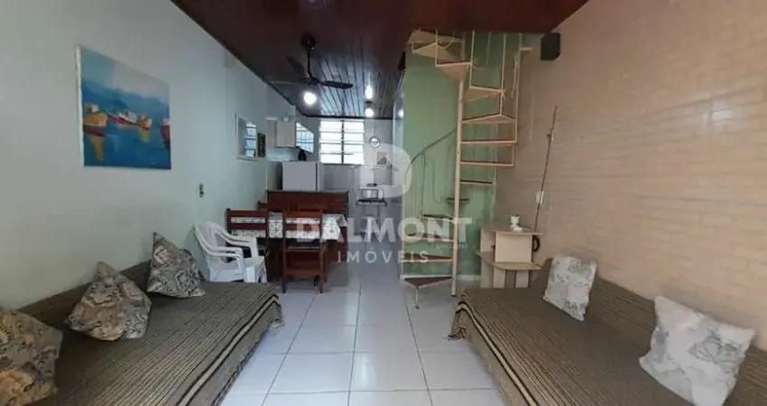 Peró - cabo frio - casa duplex em condomínio com piscina - 60m²