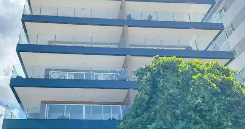 Apartamento 2 quartos: 1 suíte, prédio em frente ao mar, lazer completo na cobertura, moderno, praia dos cavaleiros, macaé - rj