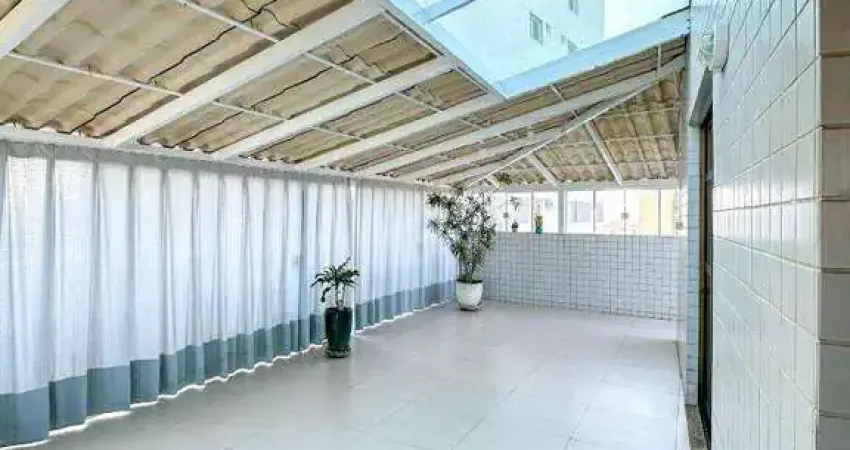 Cobertura duplex 3 quartos: 1 suíte ampla, muito espaço para família, prédio com 2 elevadores, churrasqueira, salão festas, glória – macaé/rj