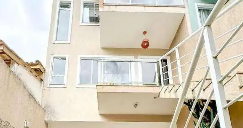 Casa 4 quartos: 2 suítes, piscina, garagem coberta, móveis planejados, miramar - jardim pinheiro – macaé - rj