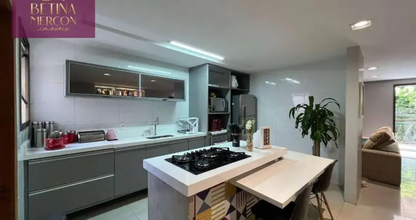 Apartamento com área externa privativa, 3 quartos, sendo 1 suíte, cozinha integrada a sala, com ilha, 2 vagas garagem, praia do pecado, macaé - rj