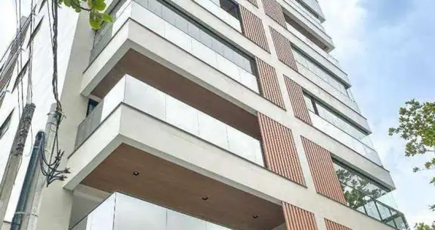 Apartamento novo com 3 suítes, 145 m², 2 vagas de garagem, prédio com lazer completo com área gourmet, piscina, luxo na praia do pecado - macaé/rj