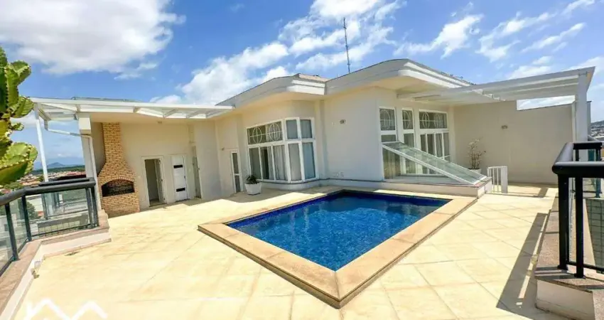 Cobertura duplex de alto padrão com 360 m² de área útil, 5 quartos sendo 3 suítes, 1 quarto social e 1 dce, piscina, vista mar, riviera fluminense