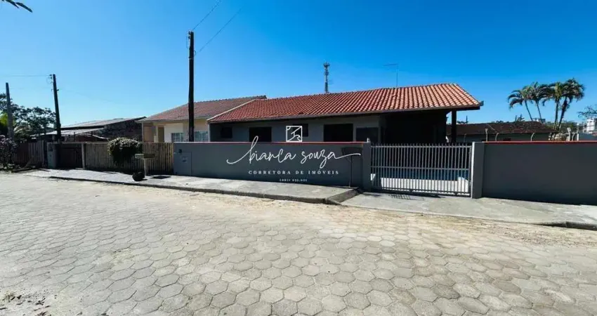 Casa com 3 quartos à venda no Brasília, Itapoá