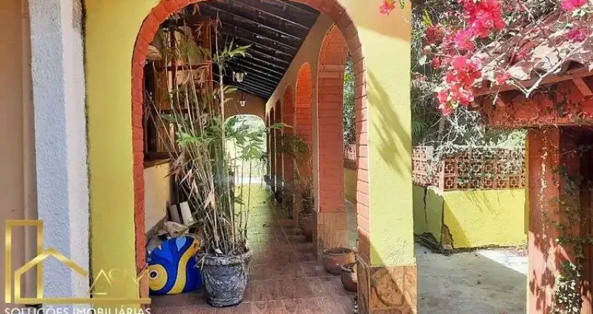 Imóvel para venda possui 195 metros quadrados com 4 quartos, 2 banheiros socias, terraço, varanda..