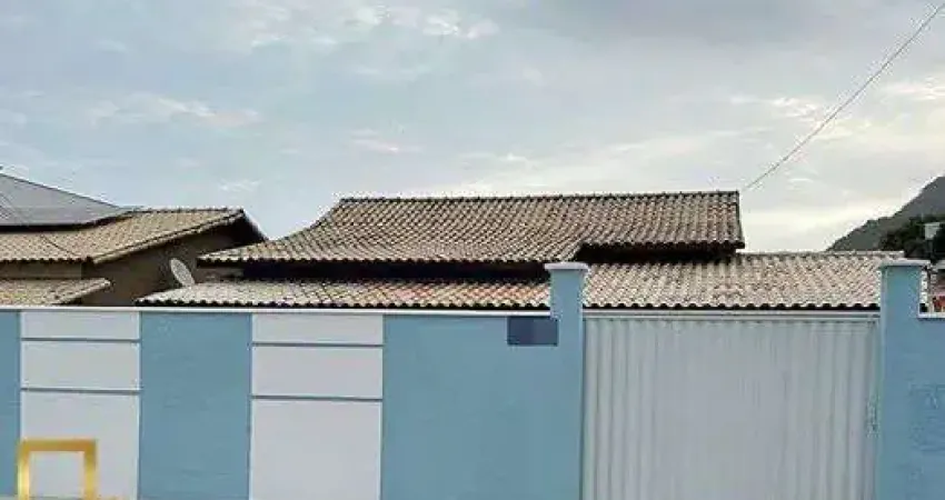 Ótima casa no bairro de são josé, 3 quartos (1 suíte), churrasqueira, piscina, banheiro externo.