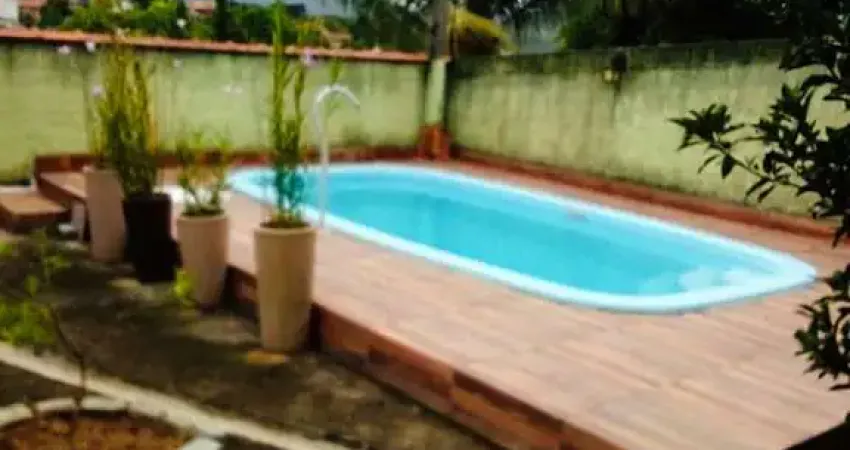 Casa duplex em condomínio, com 2 quartos, sala, cozinha, chuveirao, piscina…