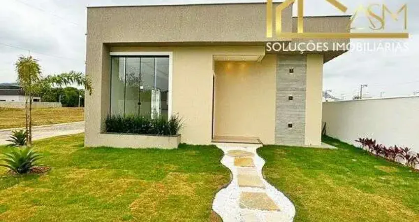 Casa em condomínio, 3 quartos (1 suíte), piscina, área gourmet, chuveirão, banheiro externo...