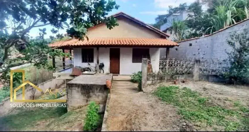 Casa em bambui, contendo 2 quartos, em terreno de 450 m2, maricá