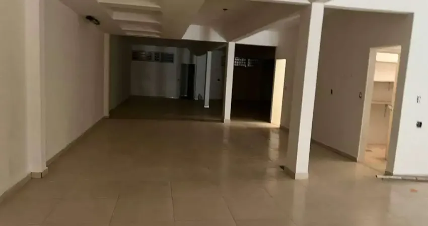 Barracão | nossa senhora de fátima | salão | 2 banheiros | locação | bauru