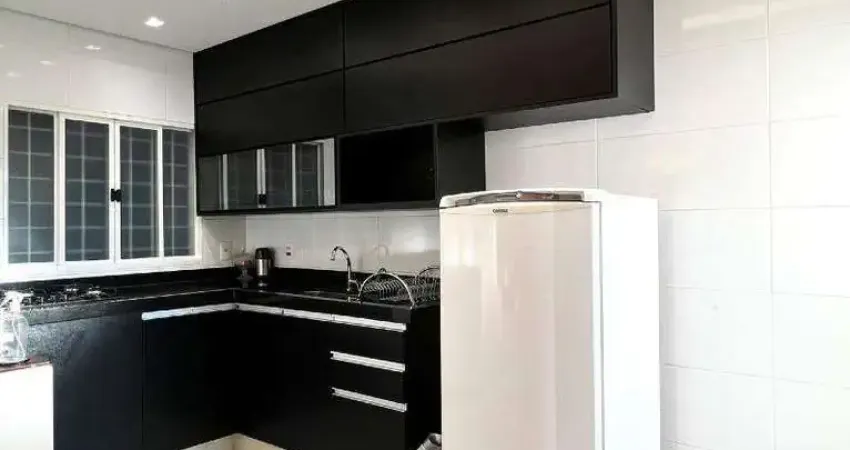 Vania maria | 1 quarto | 1 escritório | 1 banheiro | 1 cozinha | 2 vagas garagens | venda | bauru