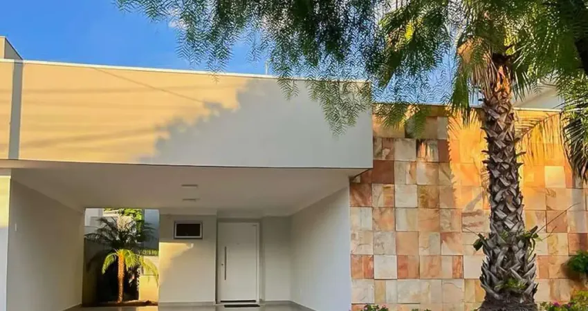 Casa residencial à locação, 03 dormitórios sendo 01 suite, 180m²- tavano