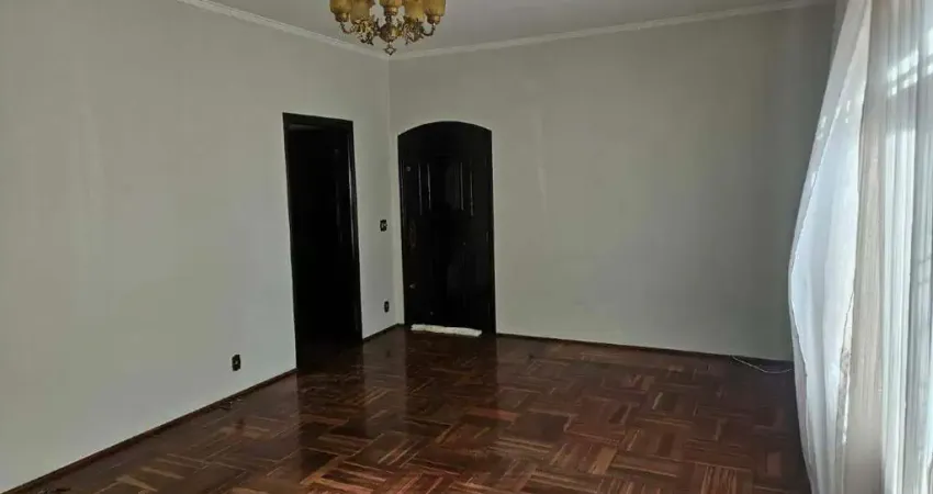 Casa com 3 quartos à venda na Vila Independência, Bauru