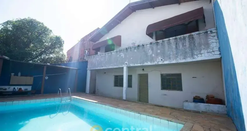 Casa | 5 dormitórios | 1 suíte | 2 salas | 2 vagas | churrasqueira | piscina | venda | bauru