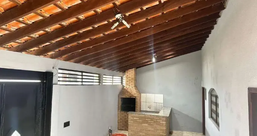 Casa | 4 dormitórios | 2 suítes | 3 vagas | portão eletrônico | venda | bauru