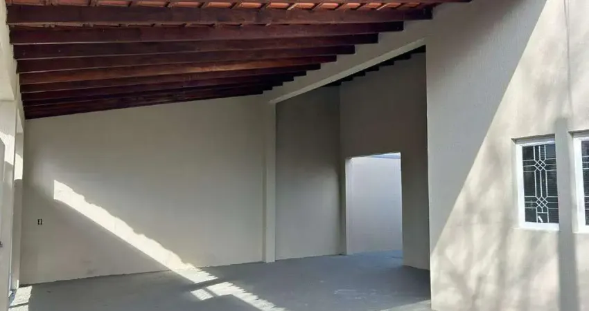Casa reformada | bairro gasparini | 2 dormitórios |3 vagas de garagens