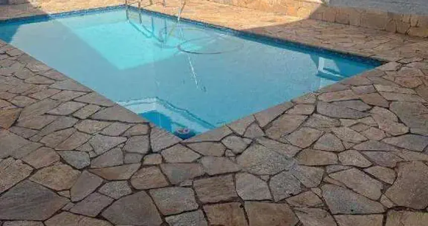 Vila cidade universitária | 5 dormitórios | 1 suíte | 2 vagas | piscina | locação | bauru