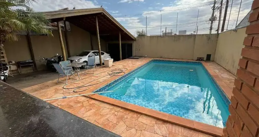 Casa com 2 quartos à venda no Jardim Terra Branca, Bauru