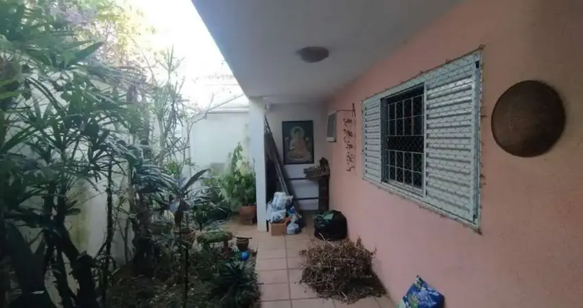 Bela vista | 03 dormitórios | 01 suíte | 01 cozinha | 02 banheiros | 01 sala | 01 área gourmete | 02 vagas