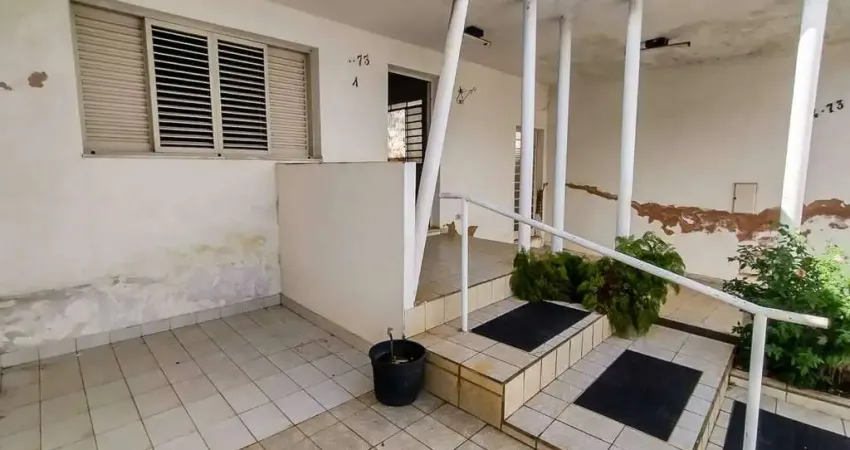 Casa residencial, 03 dormitórios, 177m² - 02 vagas de garagem, bairro bela vista