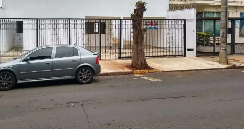 Casa com 3 quartos à venda no Centro, Bauru