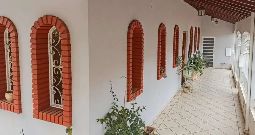 Casa residencial à venda, 03 dormitórios sendo 01 suite, 310m²- vila pacifico