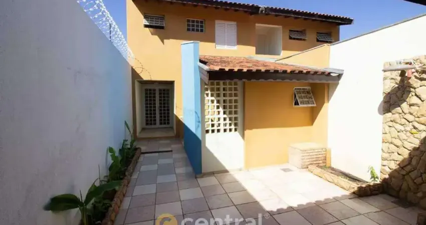 Casa residencial à venda, 03 dormitórios sendo 01 suite, 166,4m²- jardim jussara