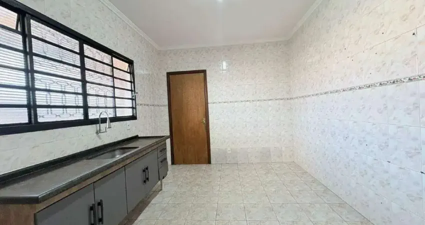 Casa com 3 quartos para alugar no Jardim de Allah, Bauru