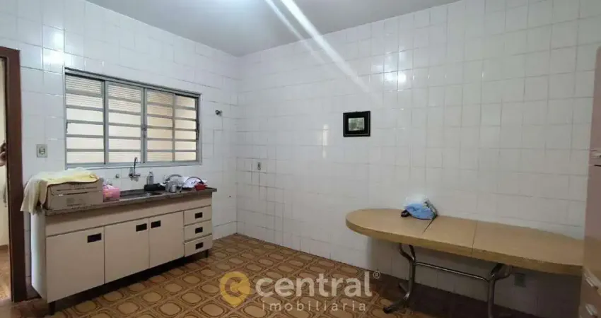 Casa com 3 quartos à venda na Vila Santa Clara, Bauru