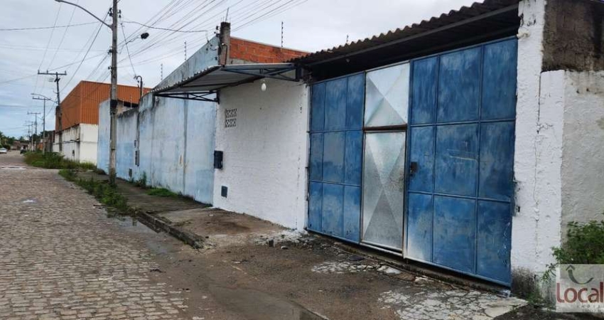 Galpão no Bairro Tomba próximo ao CIS- Feira de Santana