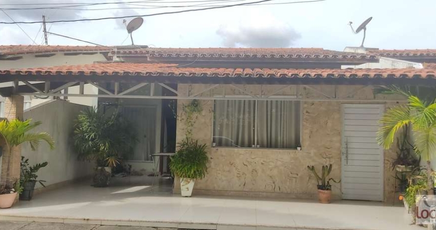Casa de Condomínio no Bairro Conceição  -  Feira de Santana