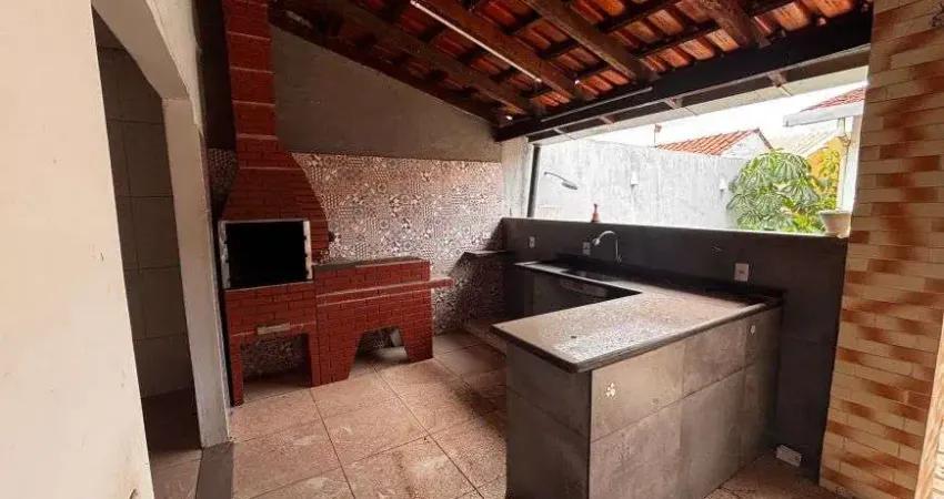 Casa com 3 quartos à venda no Jardim Gramado, Cuiabá 