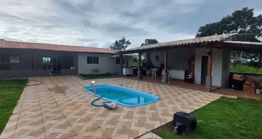 Chácara / sítio à venda no Centro, Acorizal 