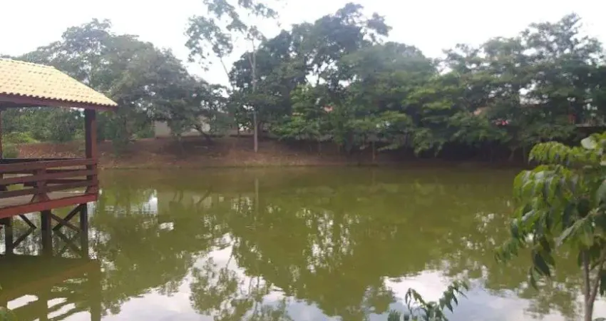 Belissima chacara na região do rios dos peixes no muni. de chapada dos guimarães - mt