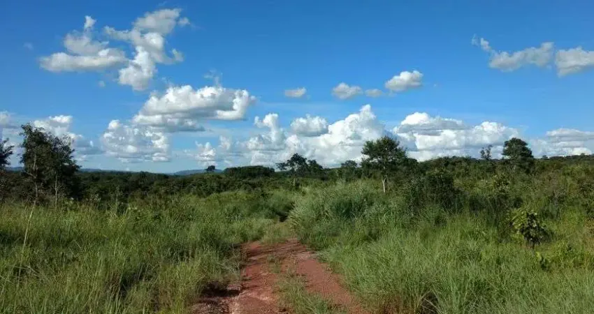 Chácara / sítio com 2 quartos à venda no Centro, Acorizal
