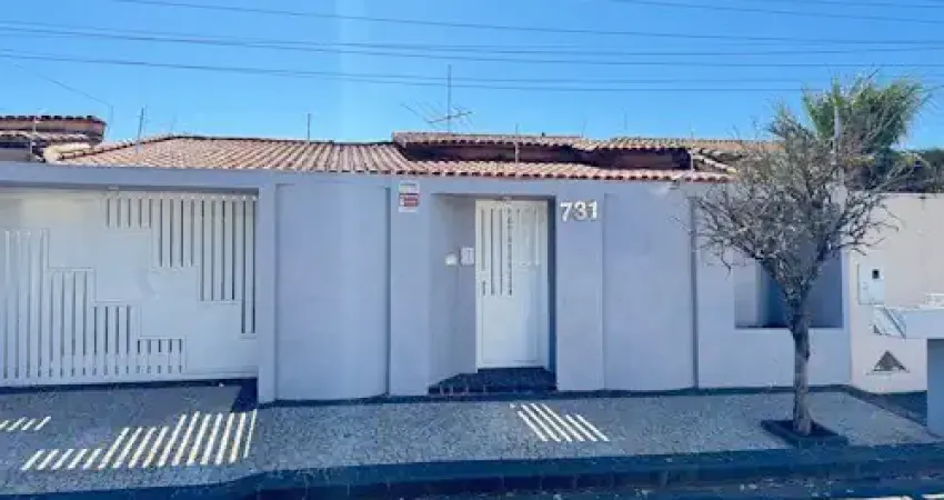 Linda casa para alugar. 4 quartos. piscina e churrasqueira em uberlândia