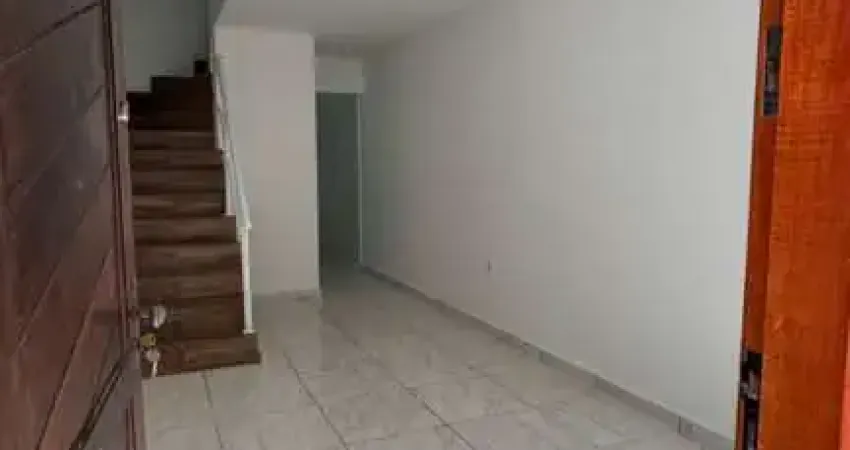 Sobrado em condomínio para locação em praia grande, guilhermina, 2 dormitórios, 2 banheiros, 1 vaga