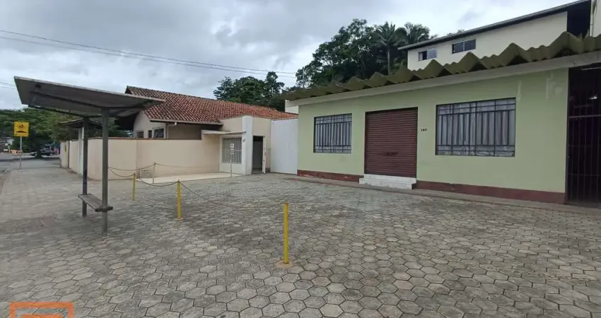 Casa comercial com 2 salas à venda no Passo Manso, Blumenau 