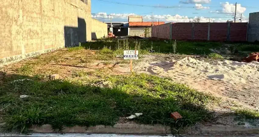 Lote 100% plano com excelente localização no bairro jd campos verdes araras/sp