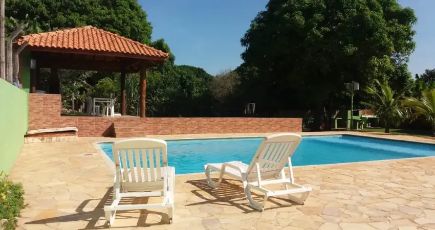 Linda chácara com piscina e 6 dormitórios em araçoiaba da serra