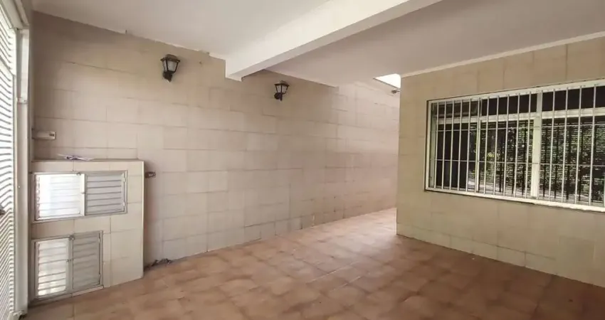 Sobrado com 03 Dormitórios ( 1 Suíte com Terraço), 02 Vagas para automóvel, bairro extremamente arborizado- perto da USP ( Jd Rizzo - Butantã).