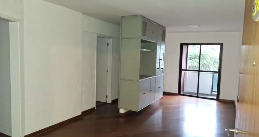 Apartamento com sacada em Pinheiros, 2 dormitórios ( 1 suíte) e 2 vagas,Edifício com Portaria 24 hs, Gerador e Lazer