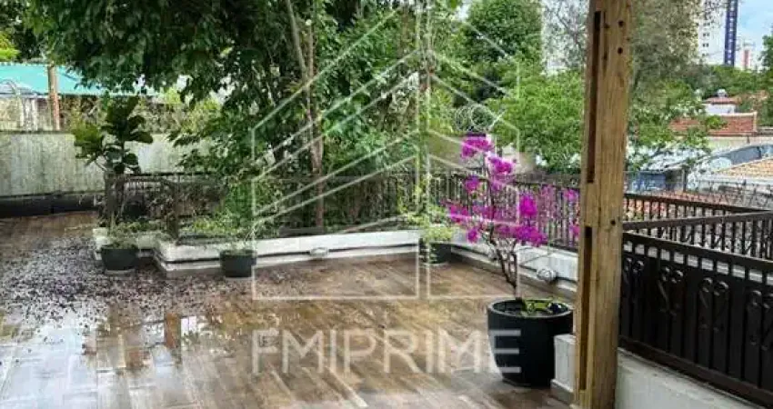 Casa comercial para alugar na Rua Padre João Gonçalves, 1, Pinheiros, São Paulo