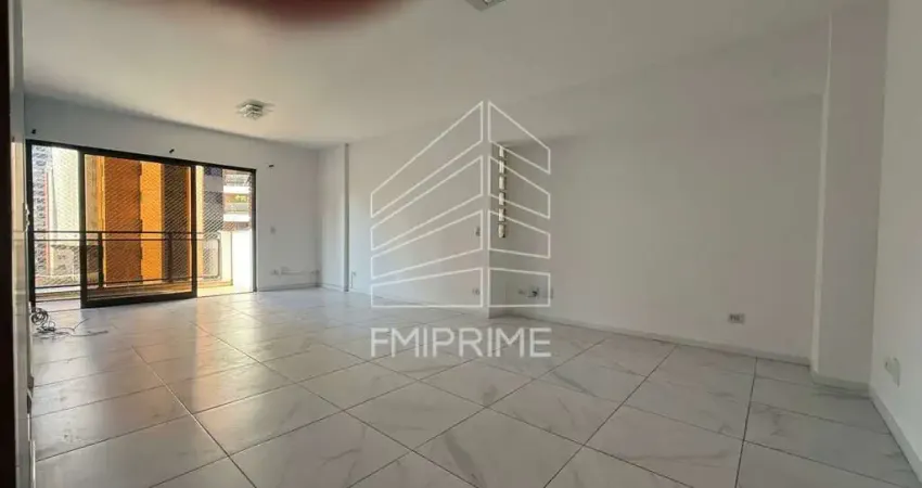 Perdizes 3 suites, sacada, 5 banheiros, 3 autos, depósito na garagem.