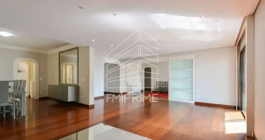 Excelente apartamento na aclimação com 3 dormitórios à venda!