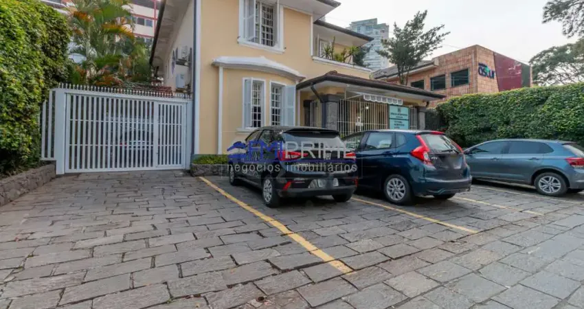 Casa comercial à venda na Avenida Pacaembu, 1, Pacaembu, São Paulo